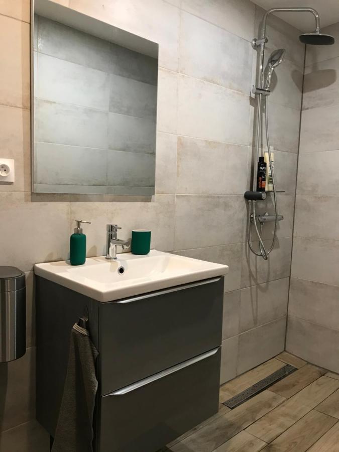 Studio Port Moderne Hypercentre Lumineux Climatise Toulon Ngoại thất bức ảnh